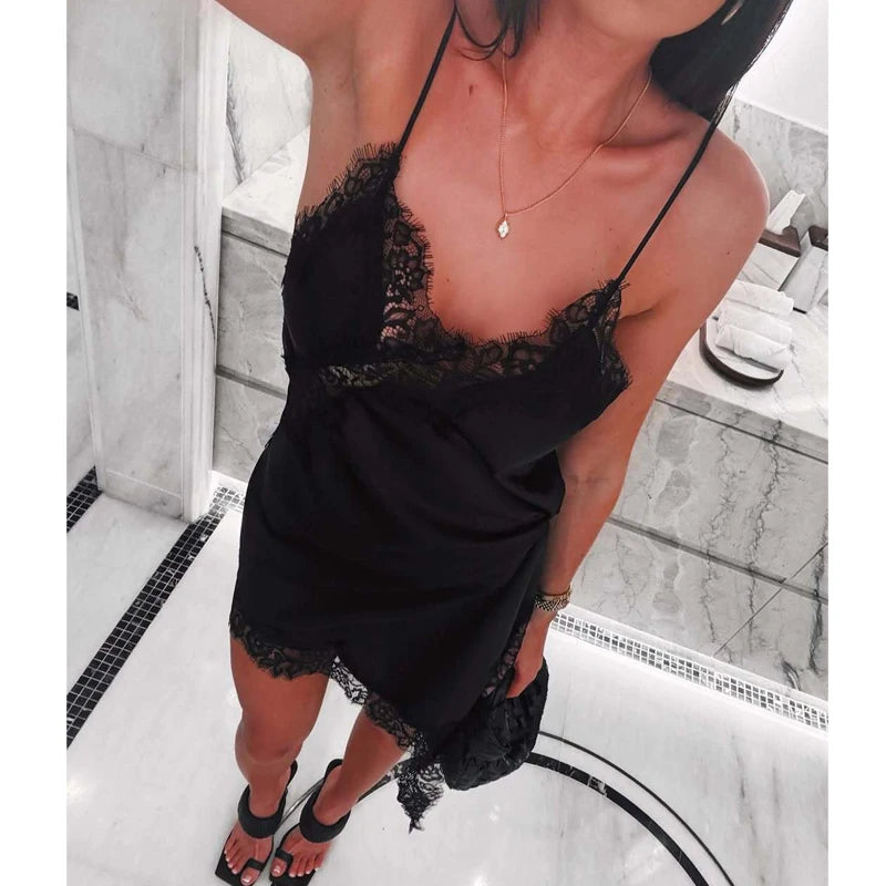 Slip Dress Acetinado — La Tendencia de EUA que Llegó Primero a México